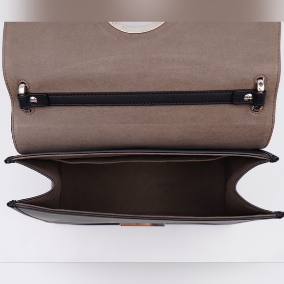 ❌️❌️SOLD❌️❌️AU18❤️ FENDI Vitello Century Opaco F Fendi Shoulder Bag - Picture 13 of 15